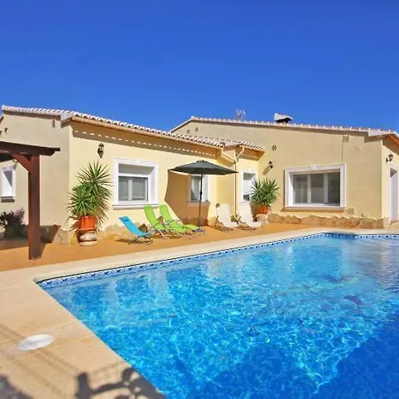 Ifac Sleeps 7 Pool Wifi Holiday home