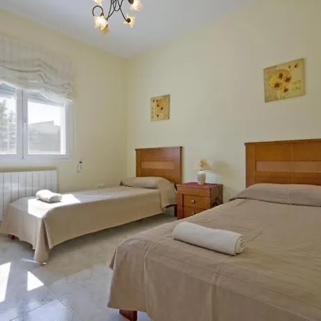 Ifac Sleeps 7 Pool Wifi Holiday home Ifach