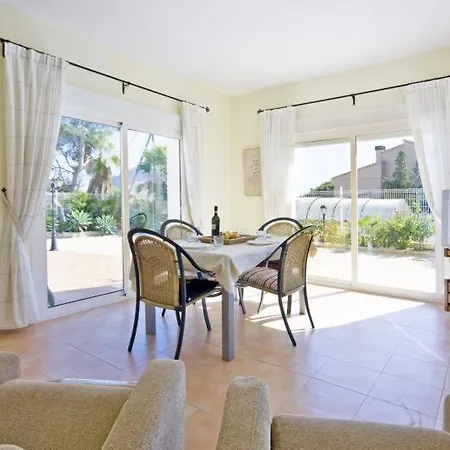 Ifac Sleeps 7 Pool Wifi