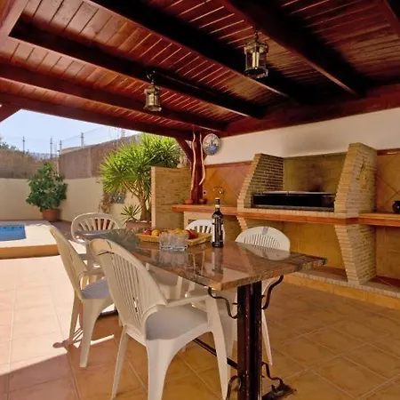 Holiday home Ifac Sleeps 7 Pool Wifi *